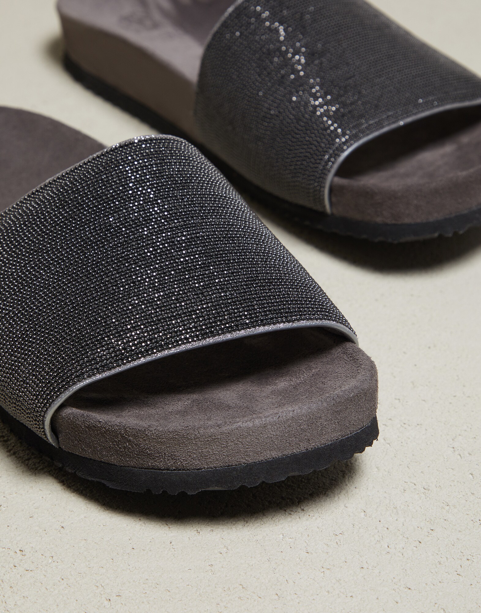 Slides - Detail view