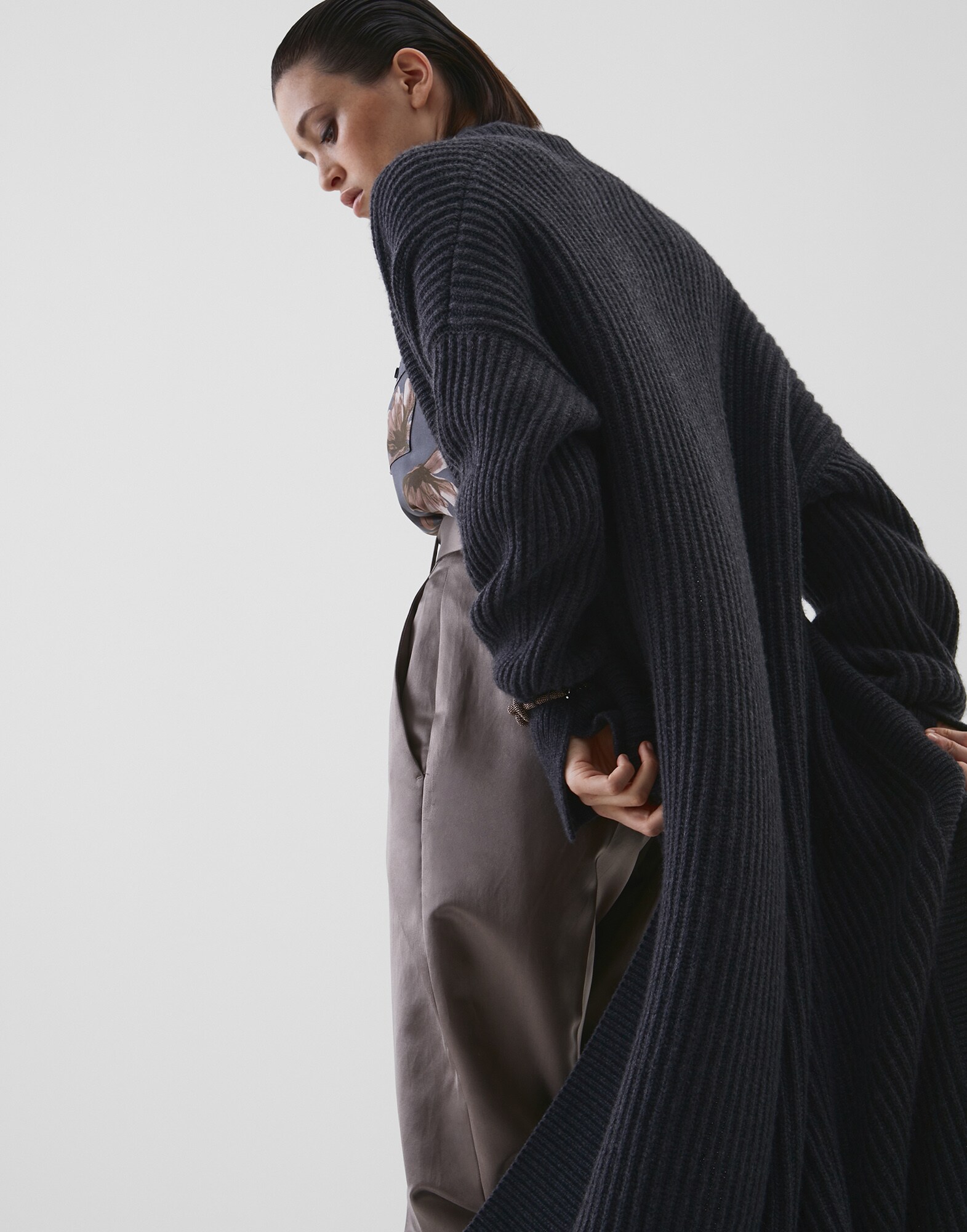 Cardigan - Editorial