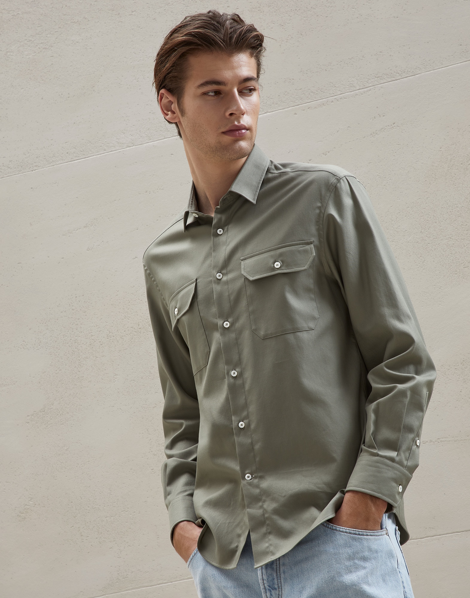 Loose - Front view