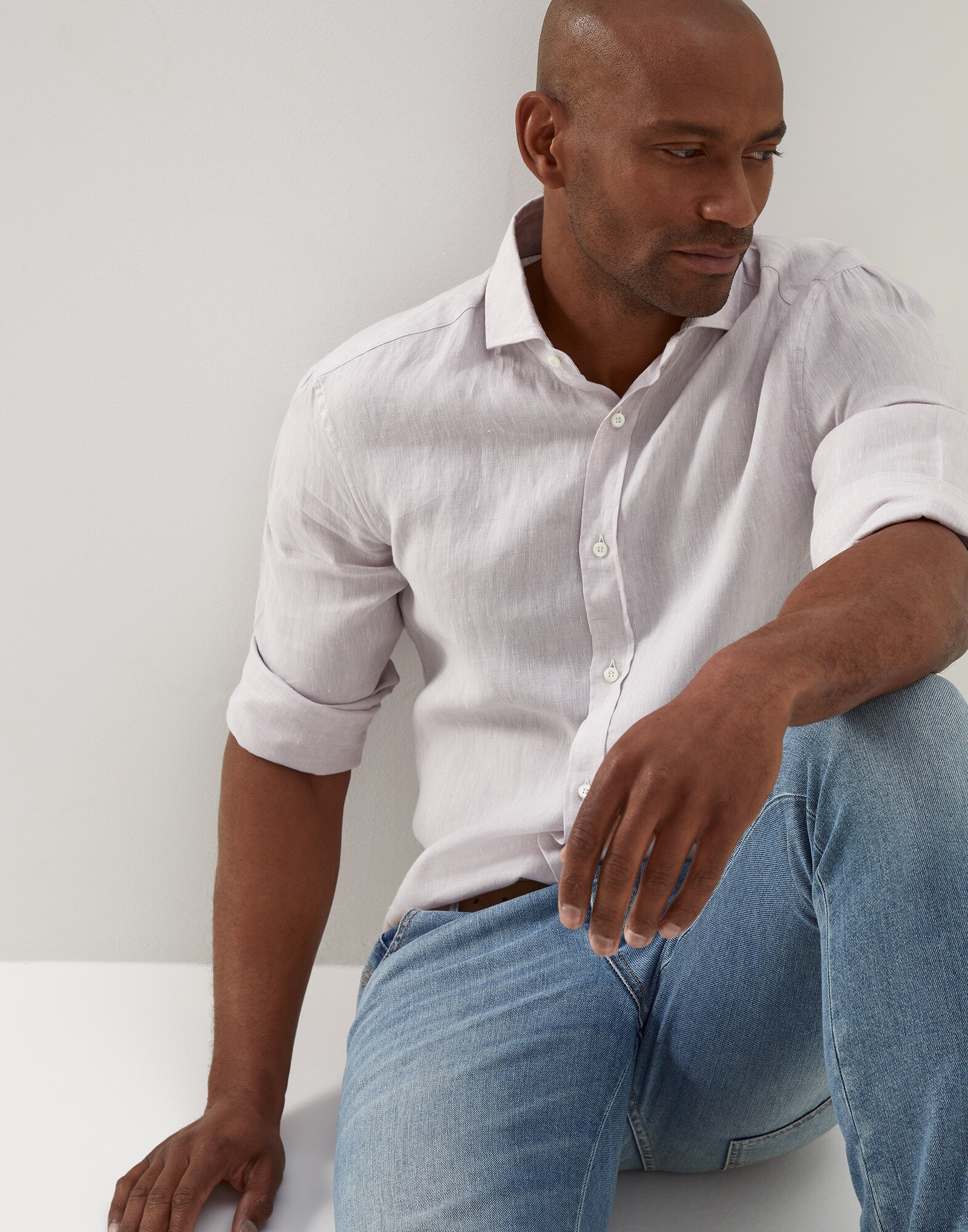 Slim - Editorial view