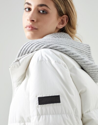 Down Jacket - Detail view