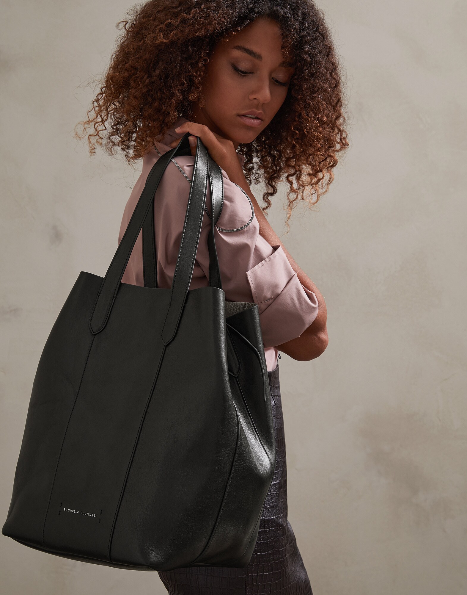 Shopper Bag - Editorial view