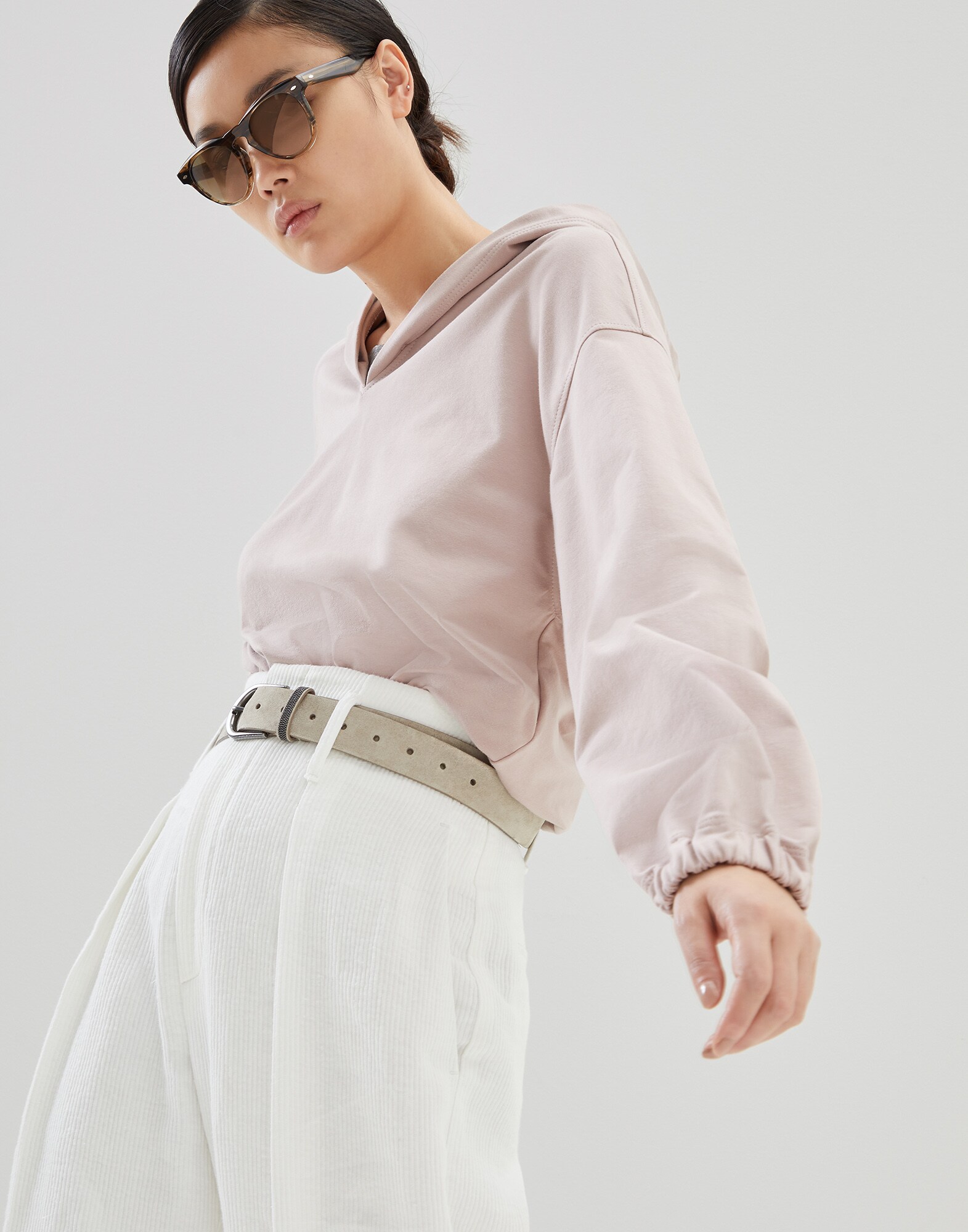 Sweatshirt - Editorial view