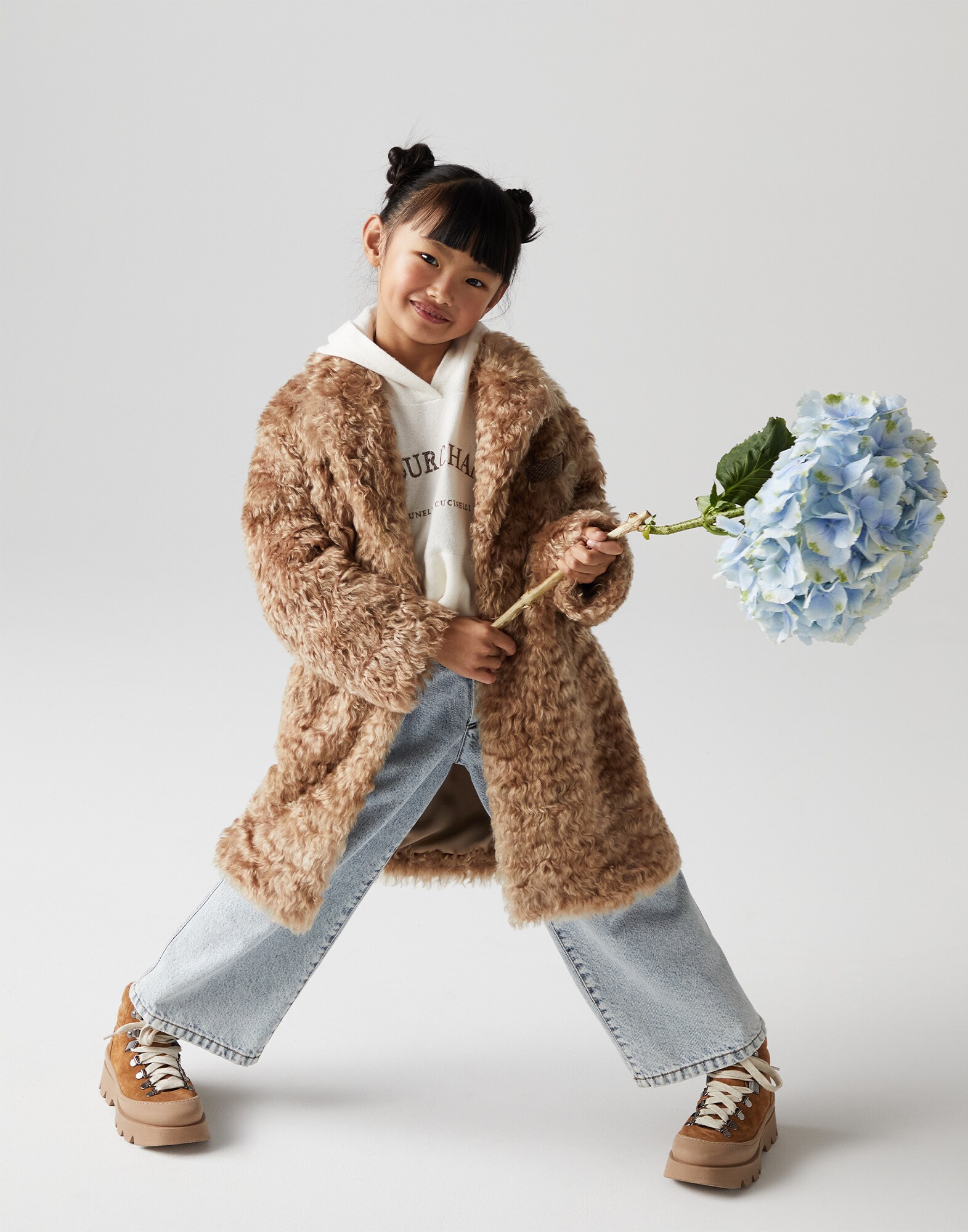222FOUTFIT4 image number 0