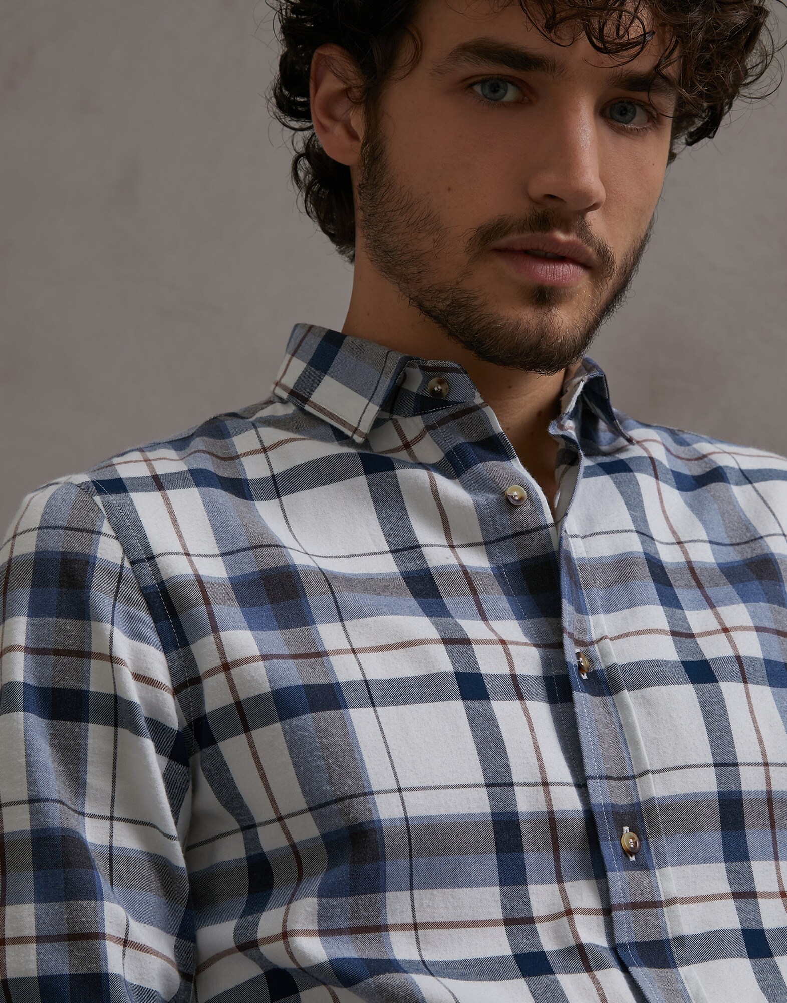 French Collar Shirt - Detail view