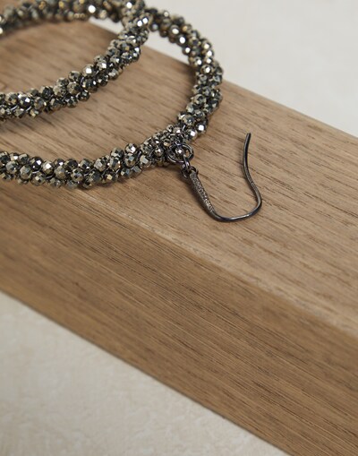 Earrings - Detail view