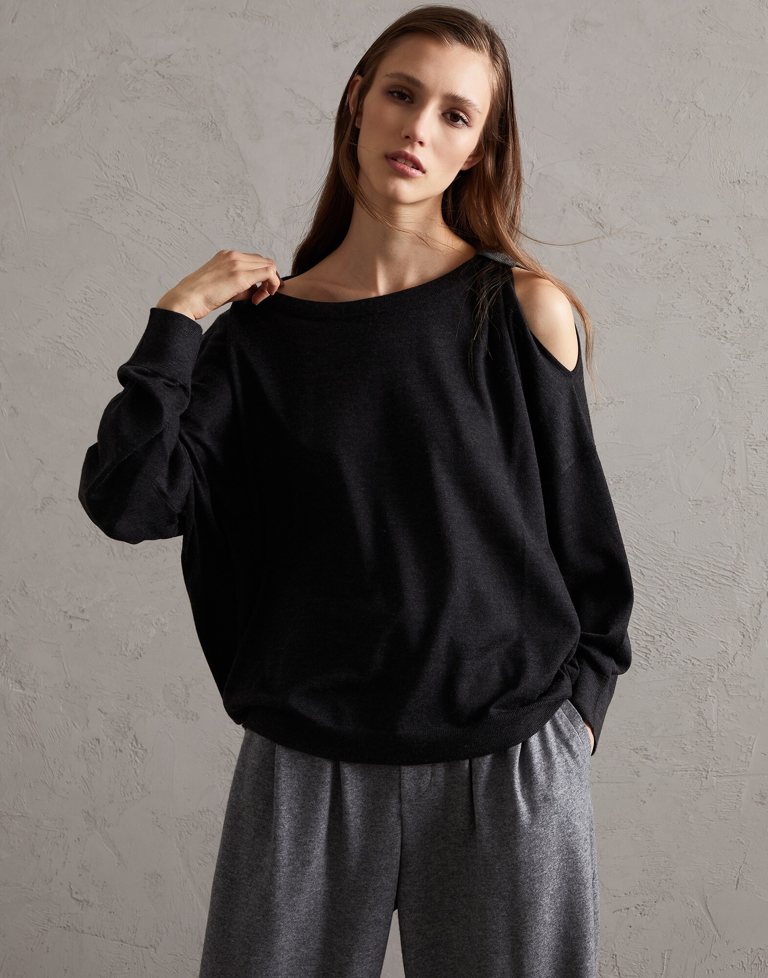 Scoop Neck - Front view
