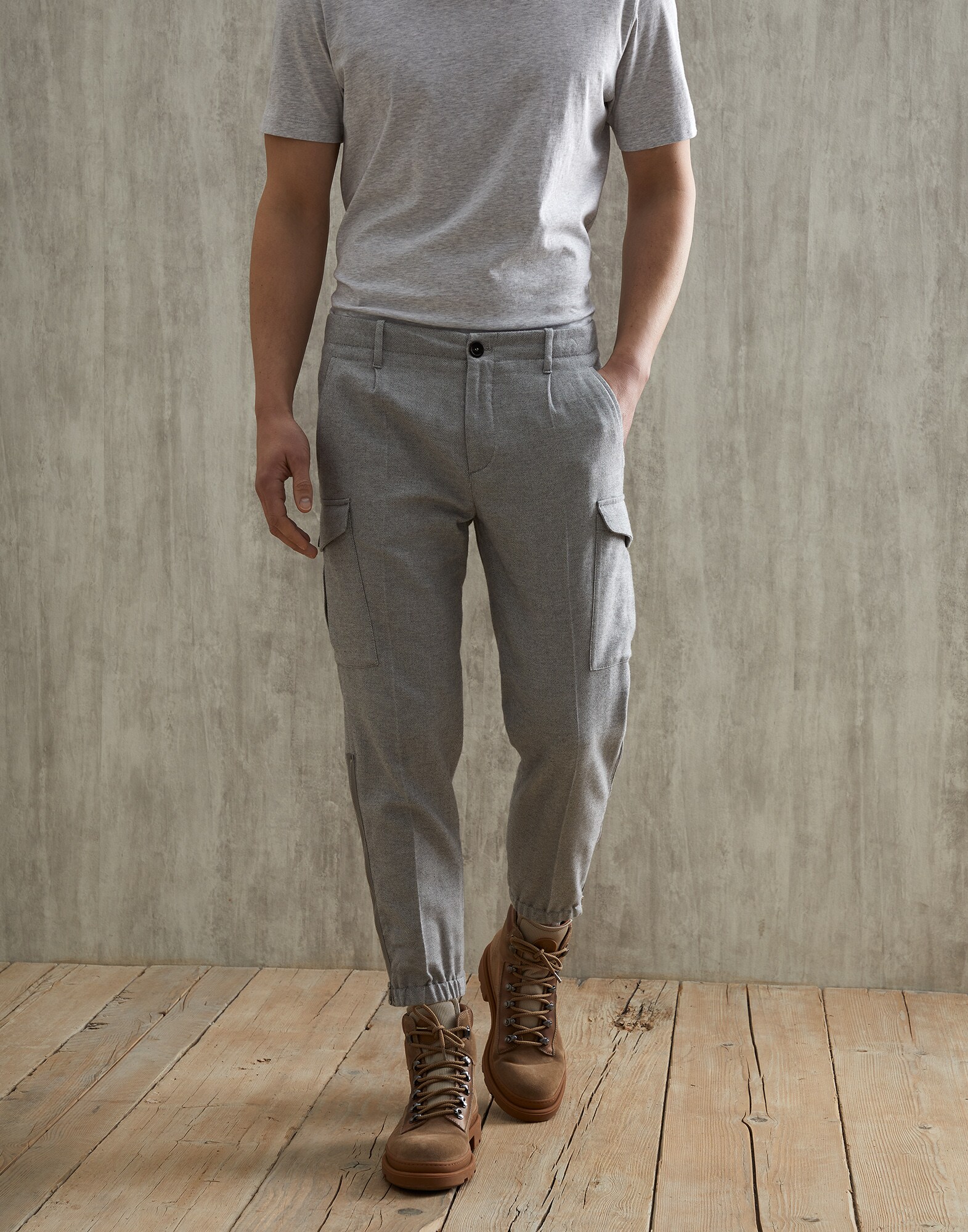 Trousers with pleats Pearl Grey Man - Brunello Cucinelli
