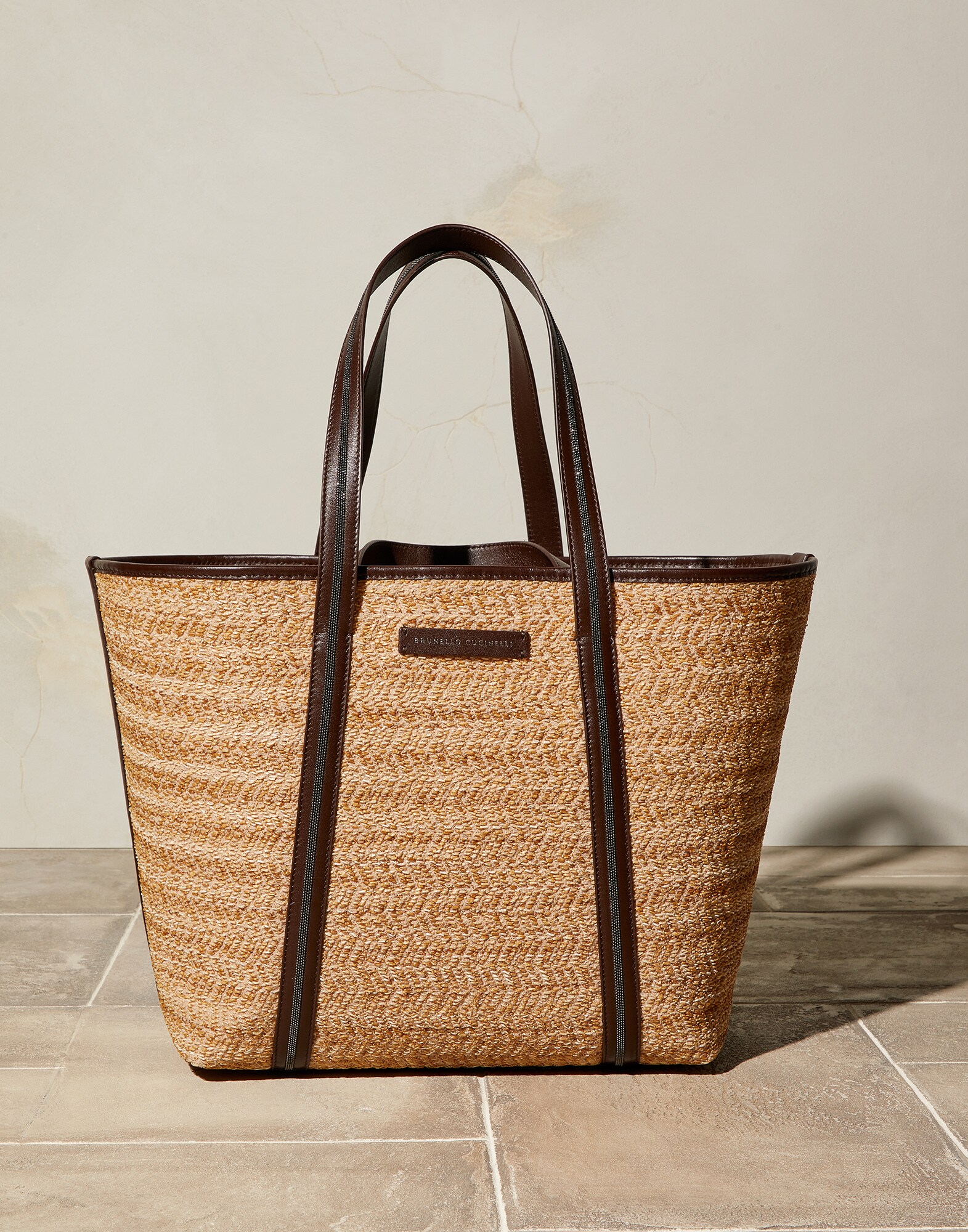 Shopper - Front view