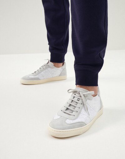 Sneakers - Editorial view