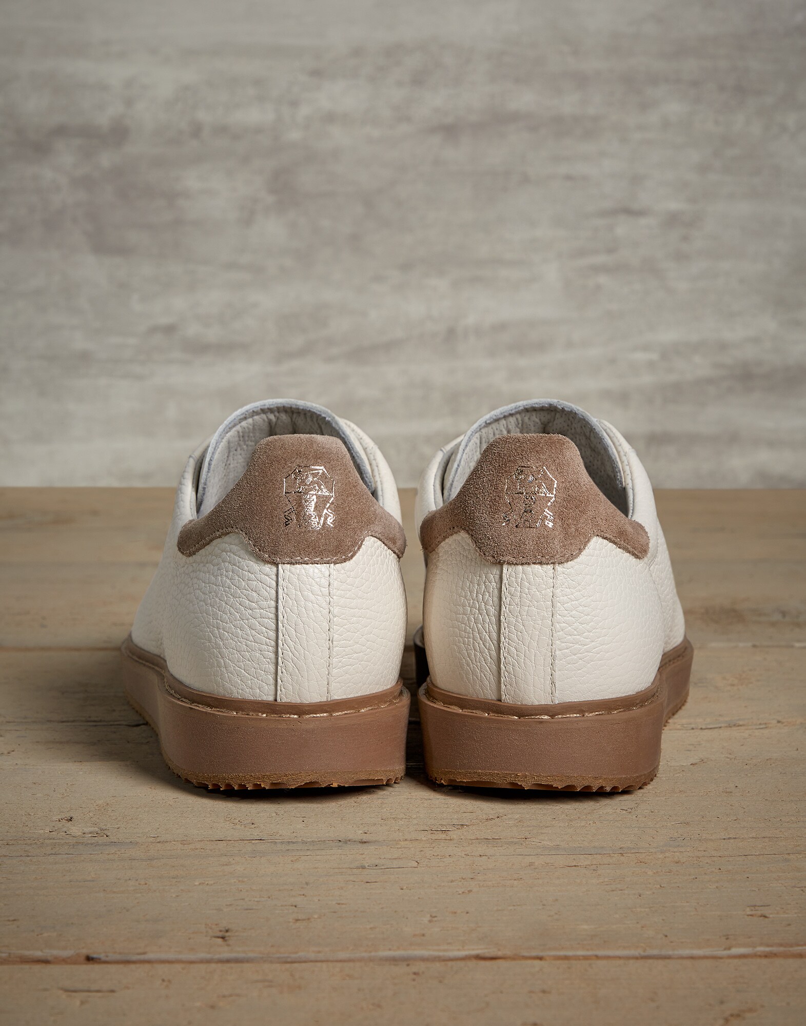 Sneakers - Back view