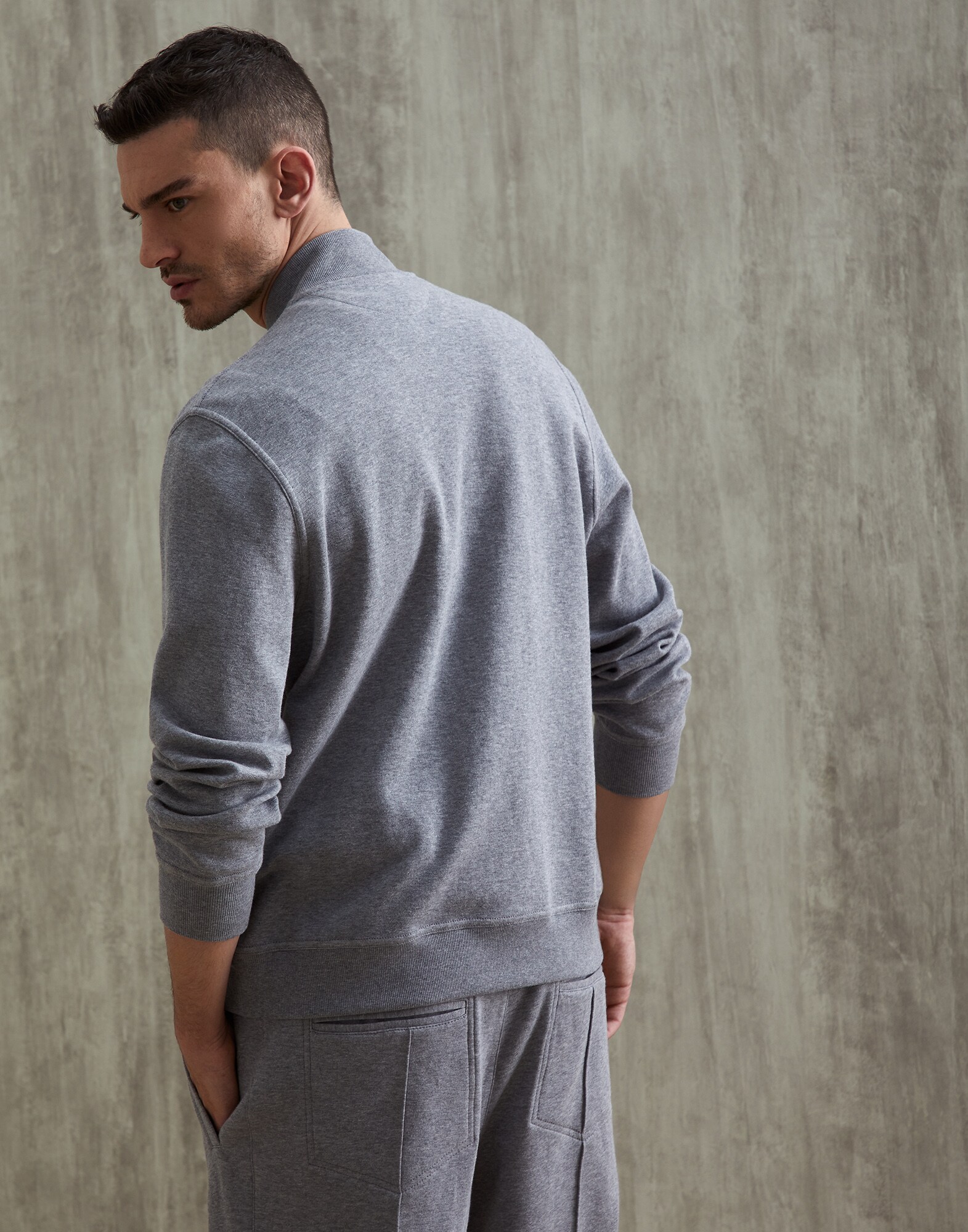 Sweatshirt - Back view