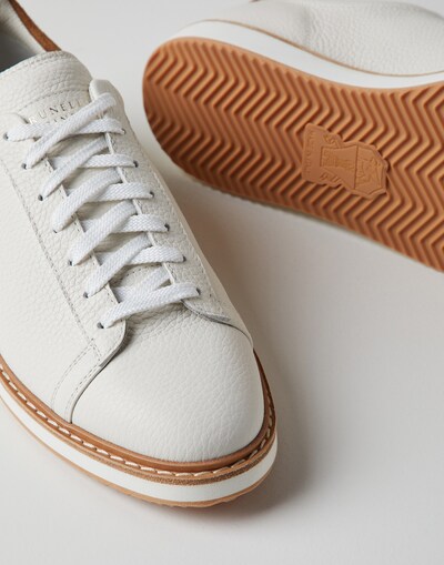 Sneakers - Detail view