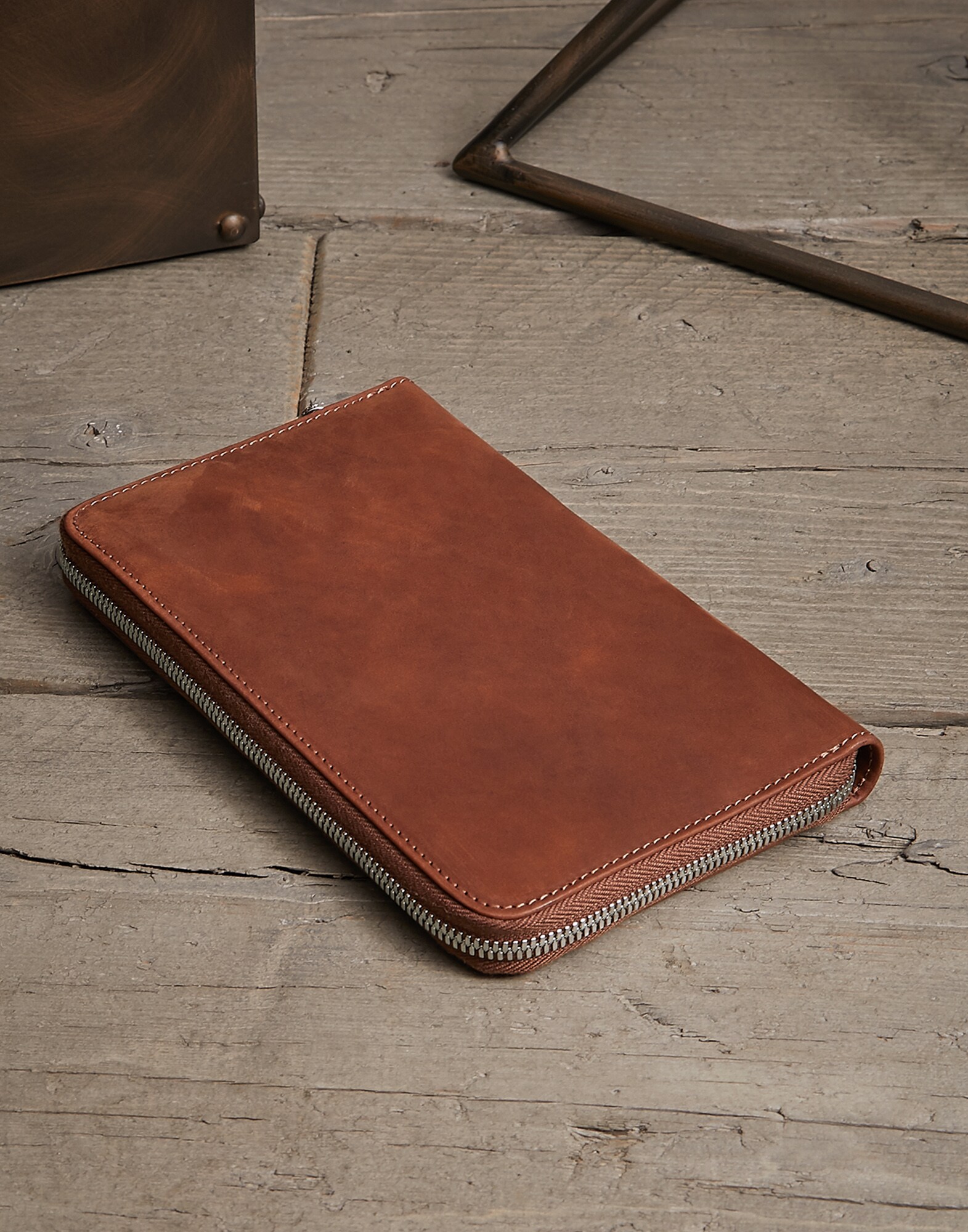 Document Holder Bark Man 1 - Brunello Cucinelli