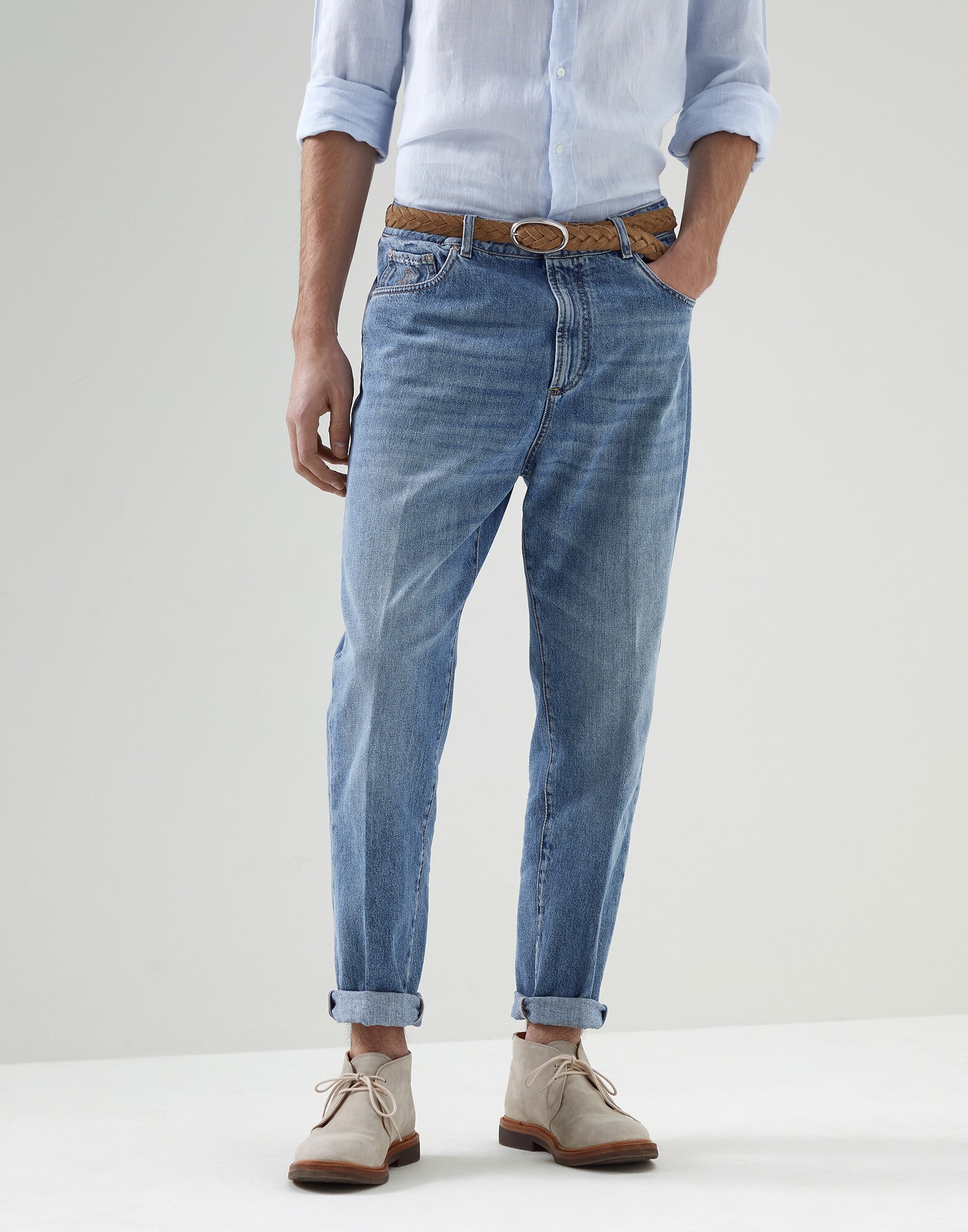 Loose - Front view