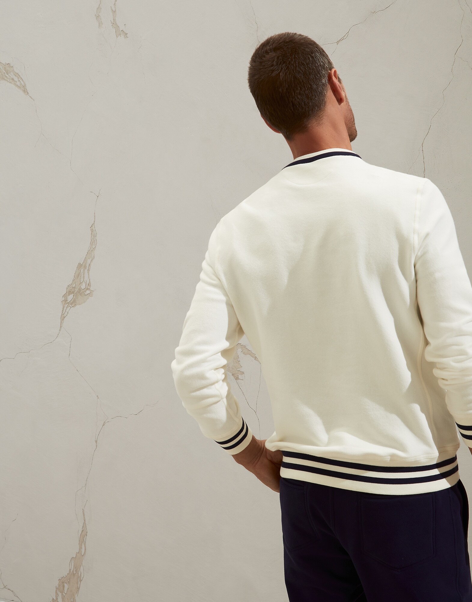 Sweatshirt - Back view