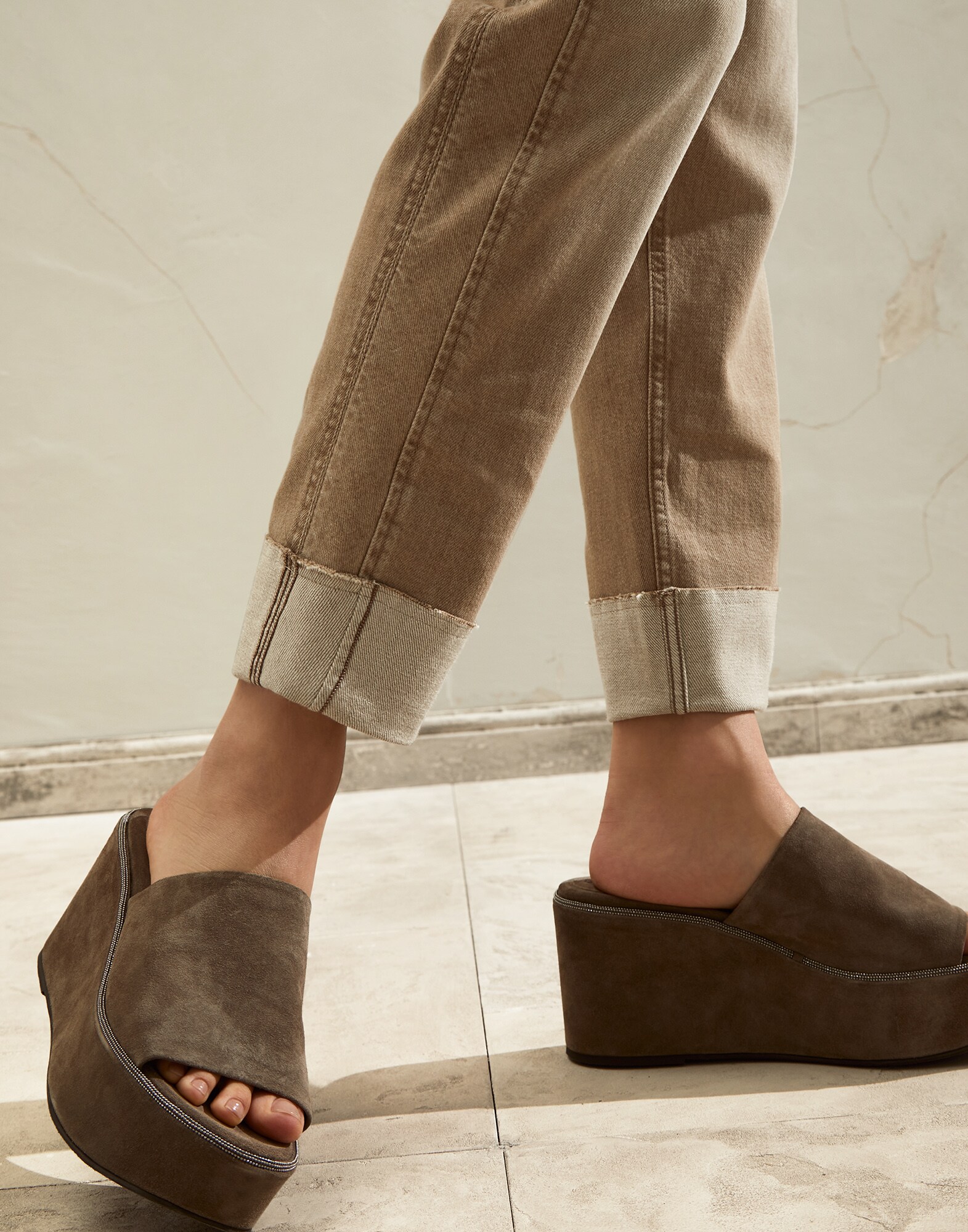 Trousers - Detail view