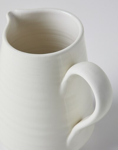 Ceramic Tableware - Detail view