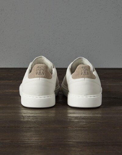 Sneakers - Back view