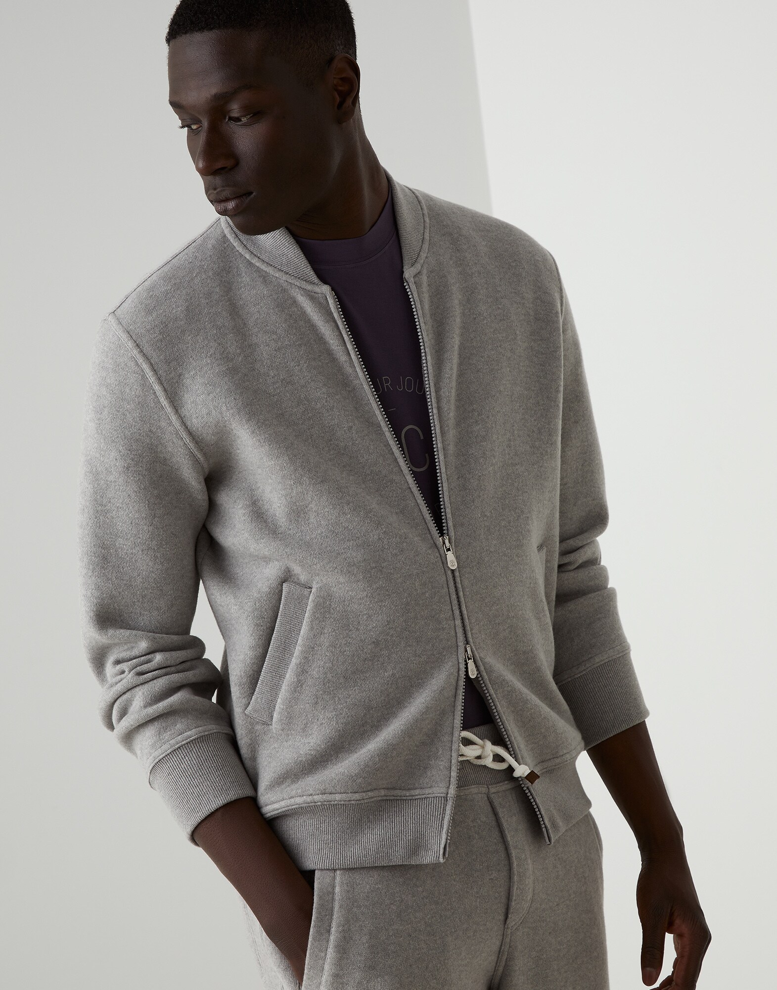 Sweatshirt - Front view