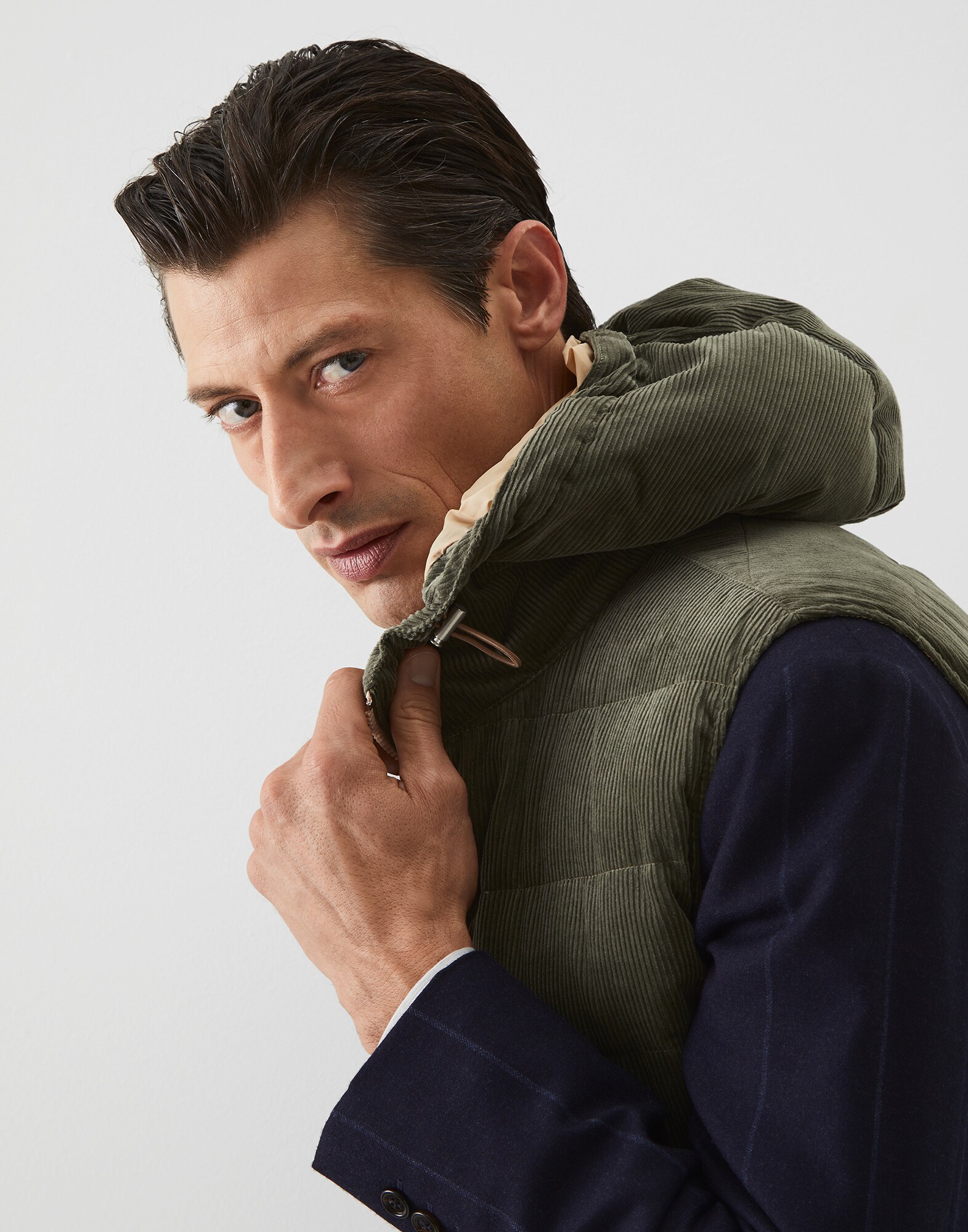 Down Sleeveless Jacket - Detail
