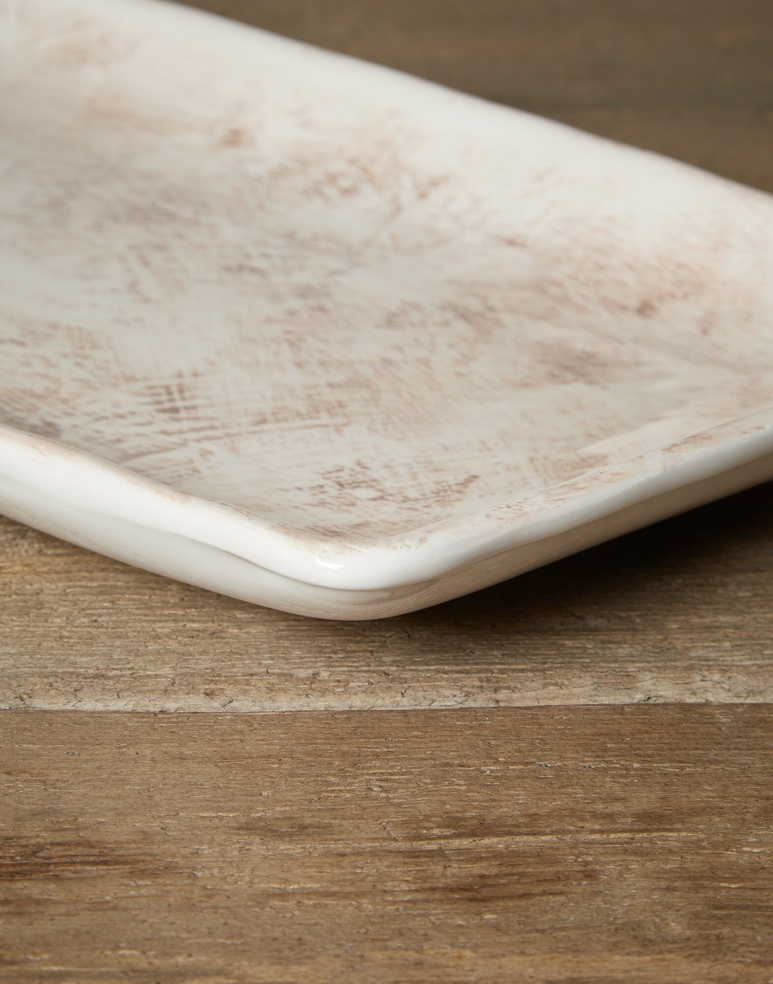 Dinnerware - Detail view
