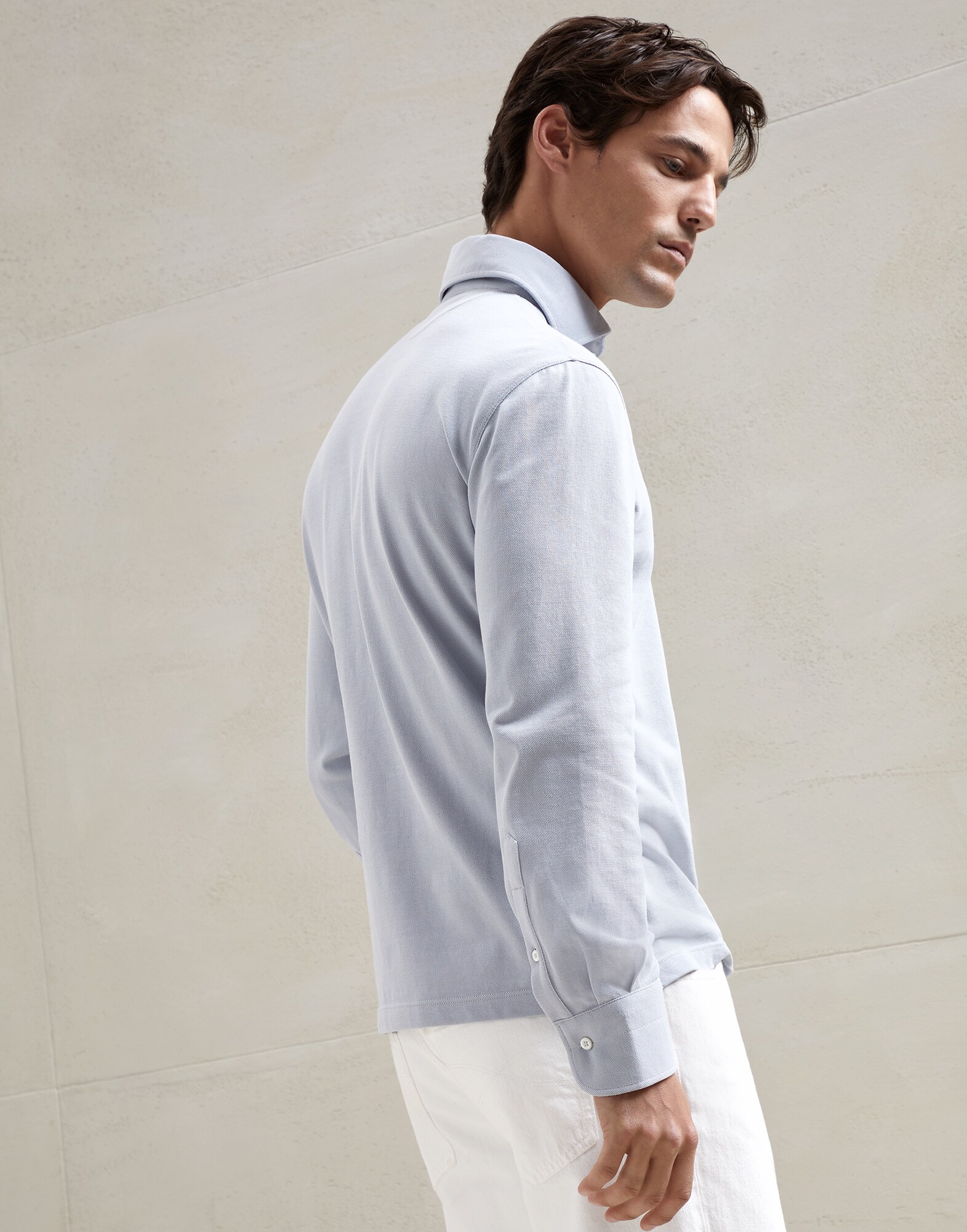 Polo - Back view