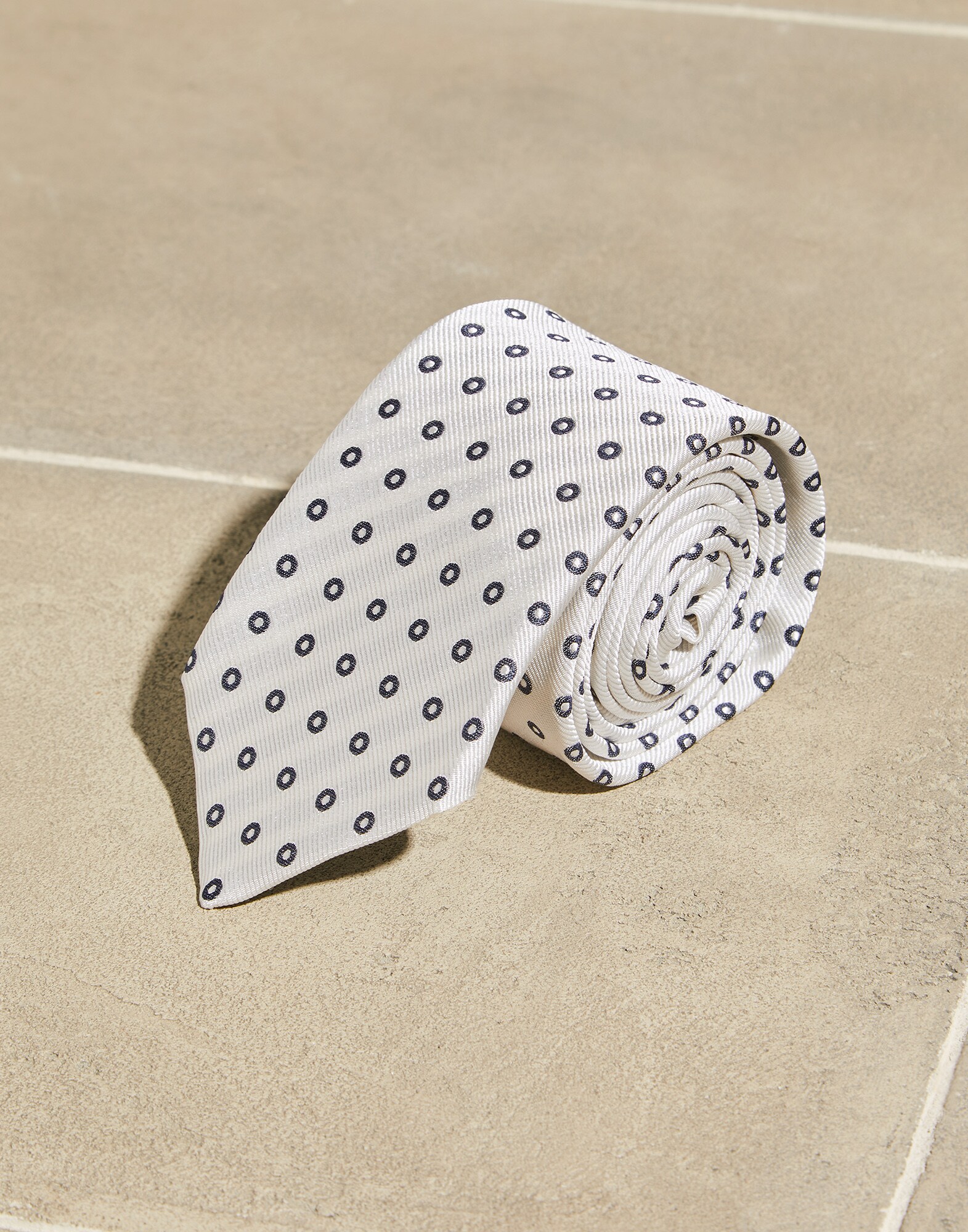 Tie - Back view