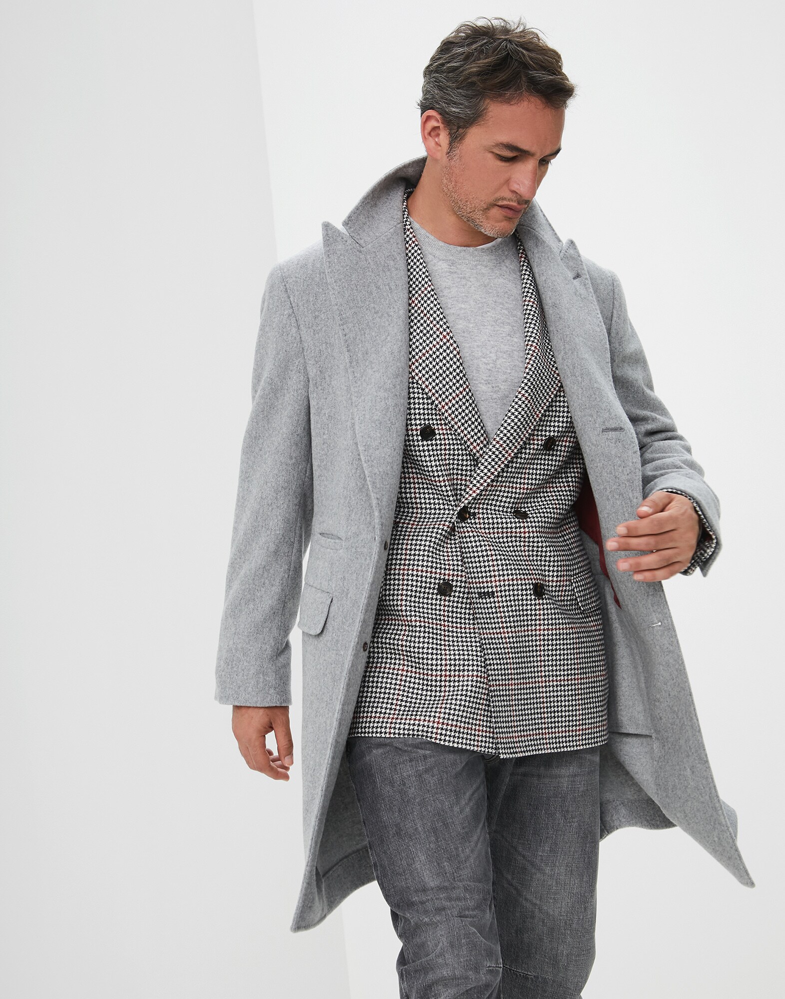 Coat - Editorial view