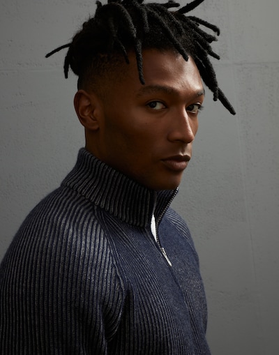 Zip Neck Sweater - Detail view