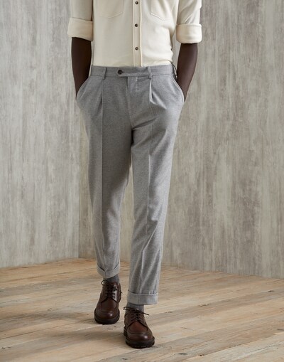 Leisure fit trousers with pleats Light Grey Man - Brunello Cucinelli 