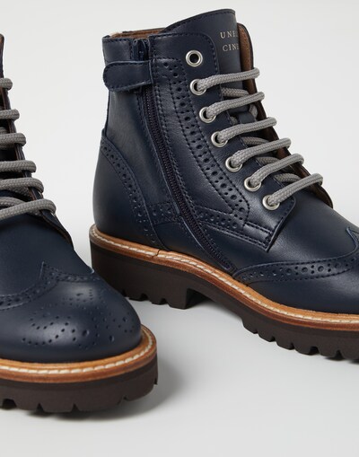 Boots - Detail view