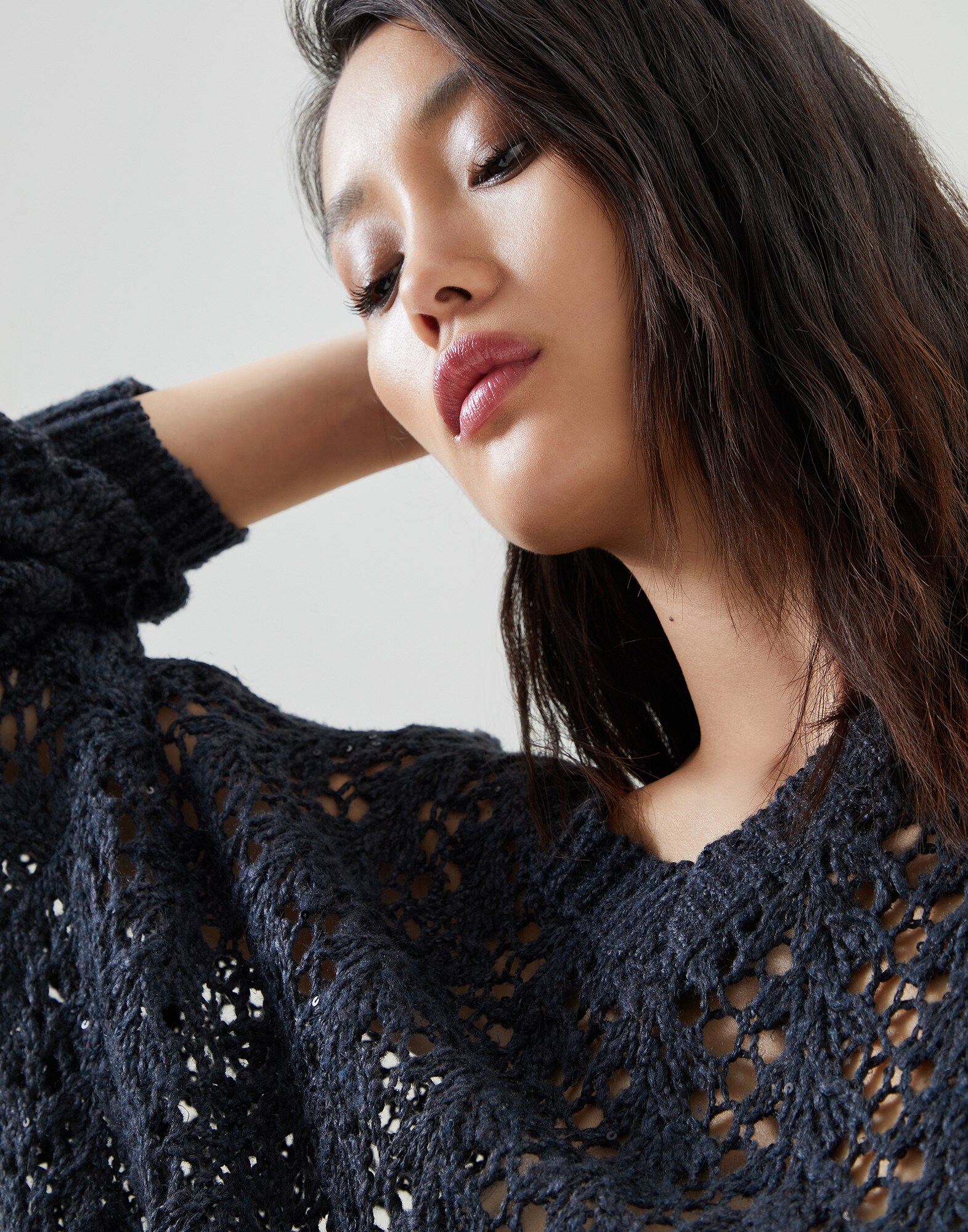 V-neck - Detail view