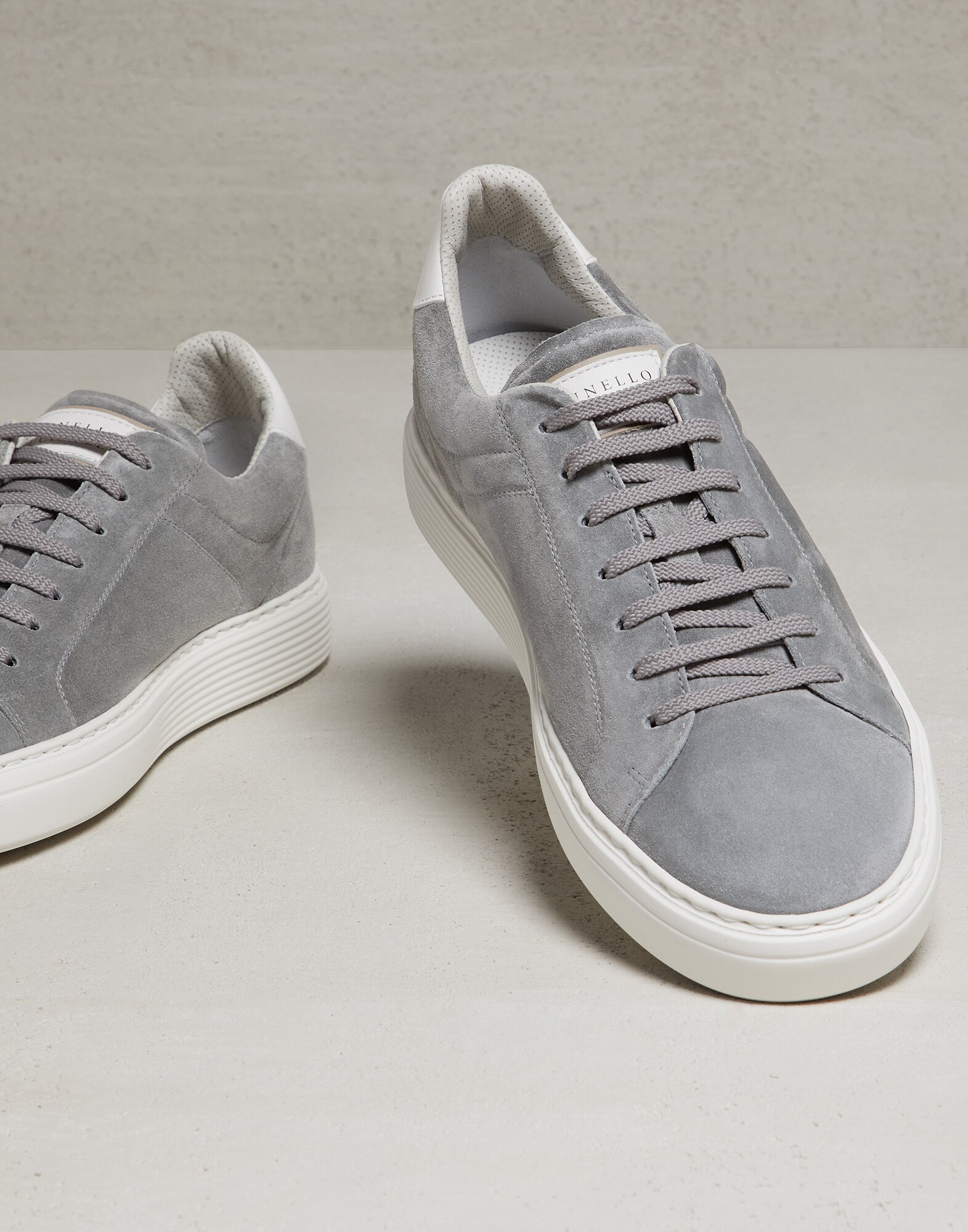 Sneakers - Detail view