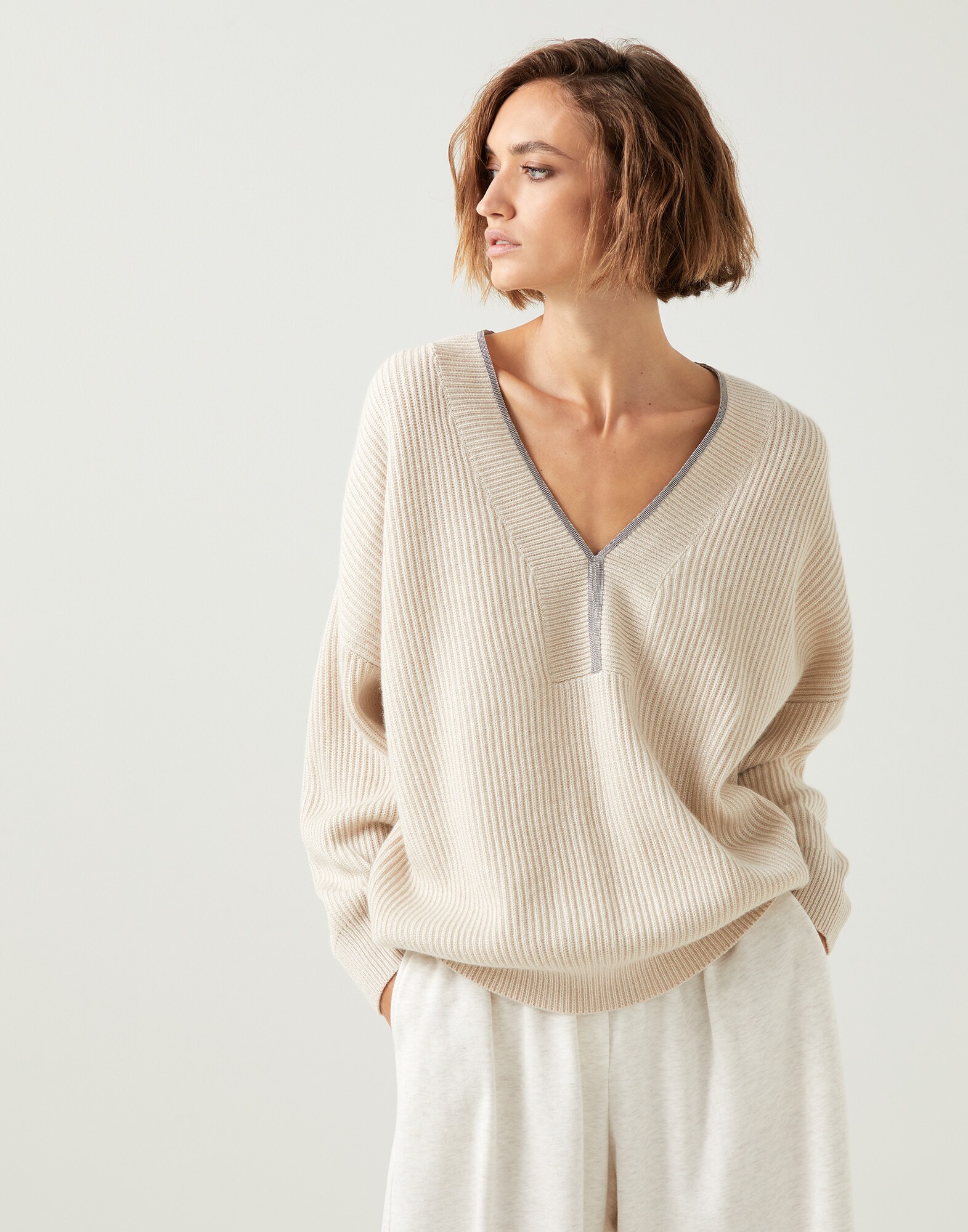 V-neck - Front view