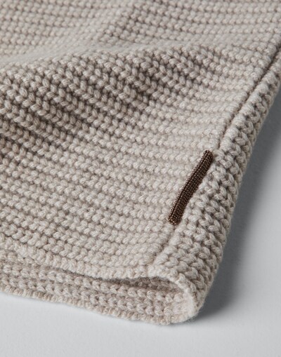 Solid Color - Detail view