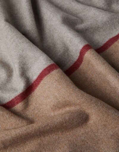 Silk Throw - Detail view