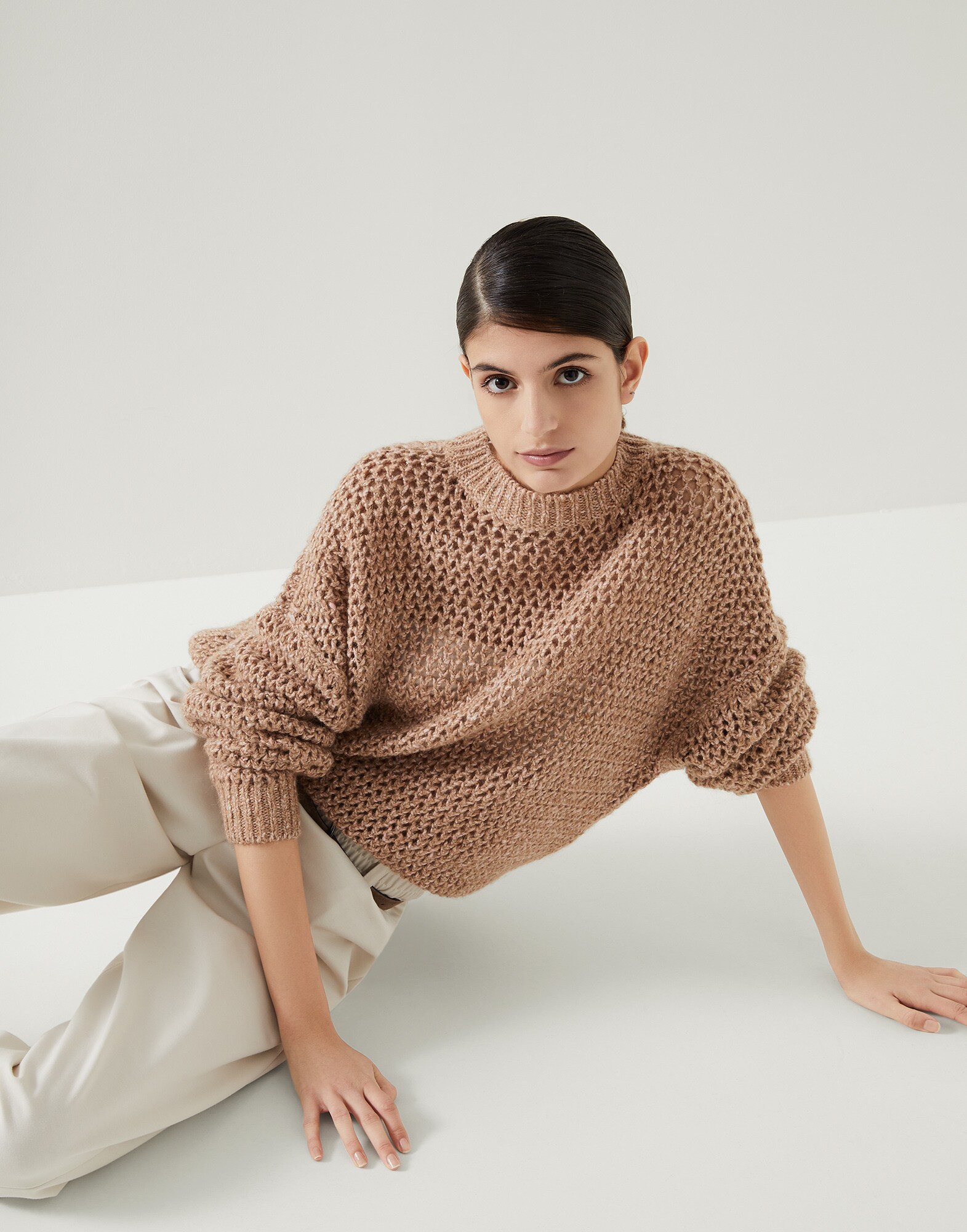 Crewneck - Editorial view