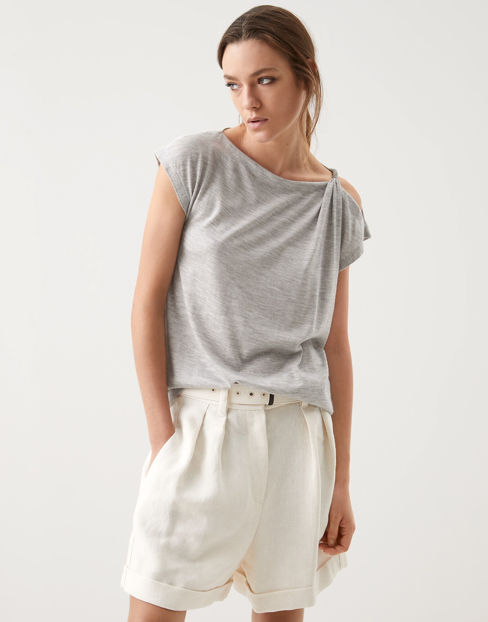 Scoop Neck - Front