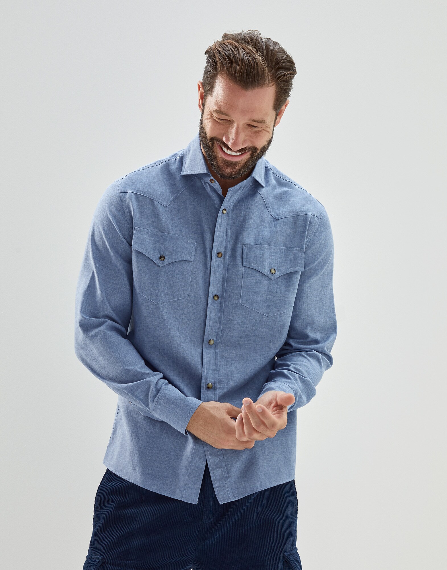 Leisure fit shirt