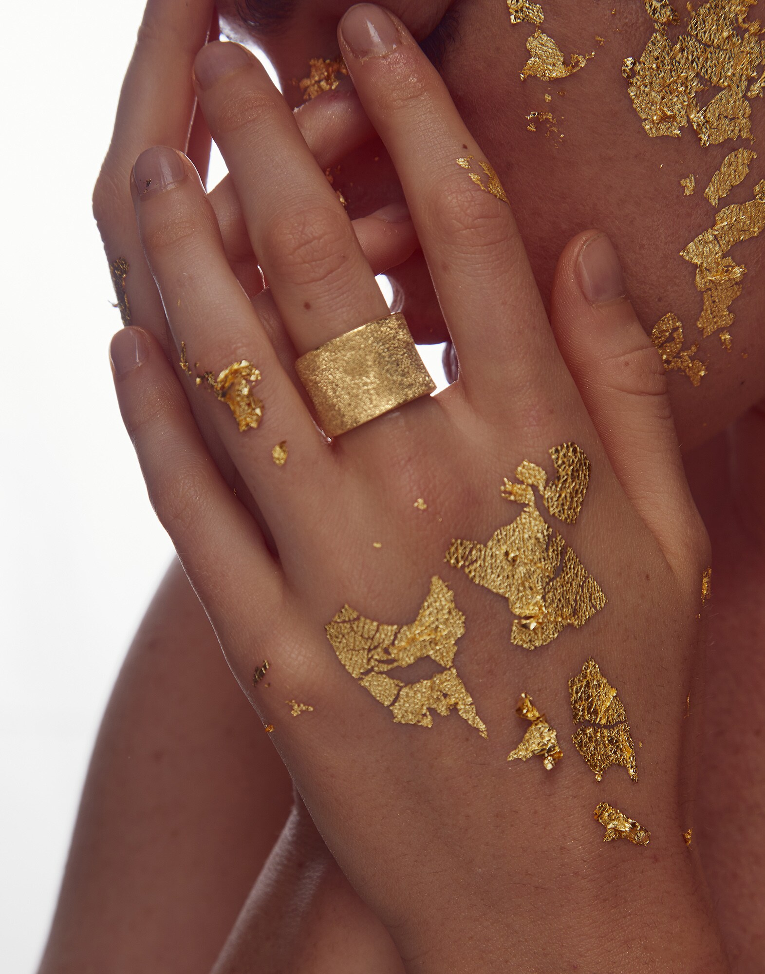 Ring - Editorial