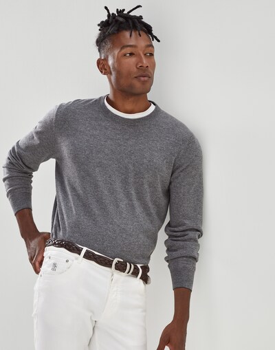 Crewneck - Editorial view
