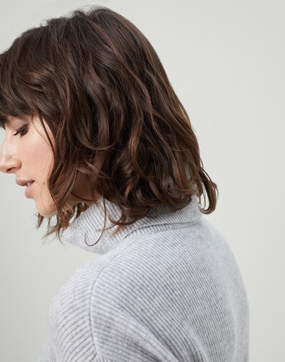 Turtleneck - Detail view