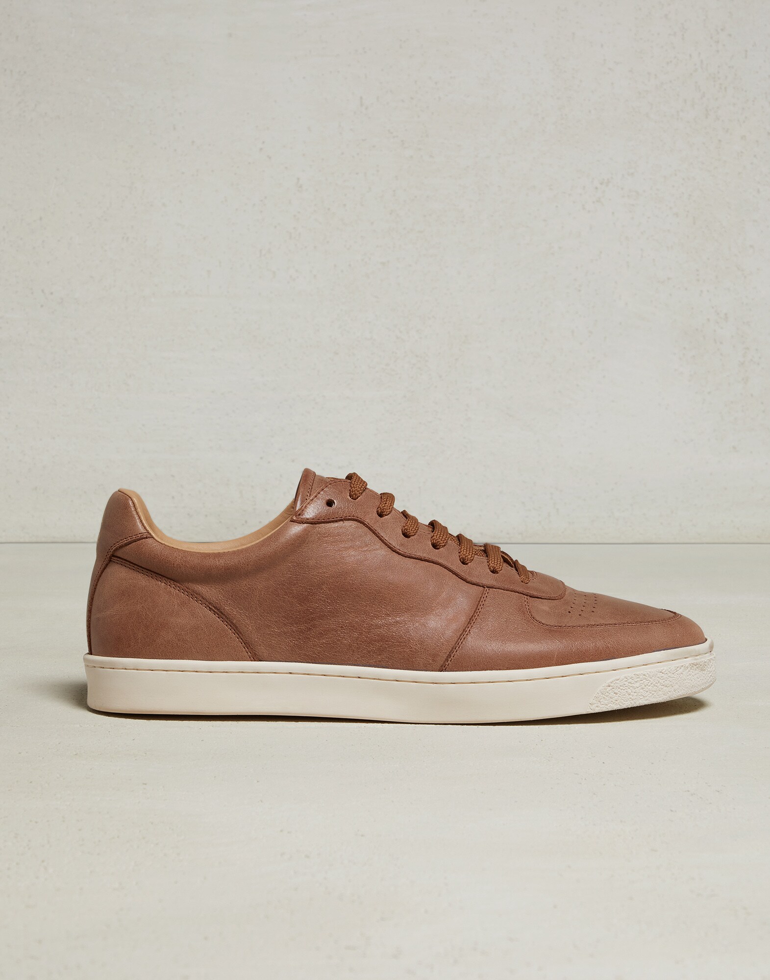 Sneakers - Full look