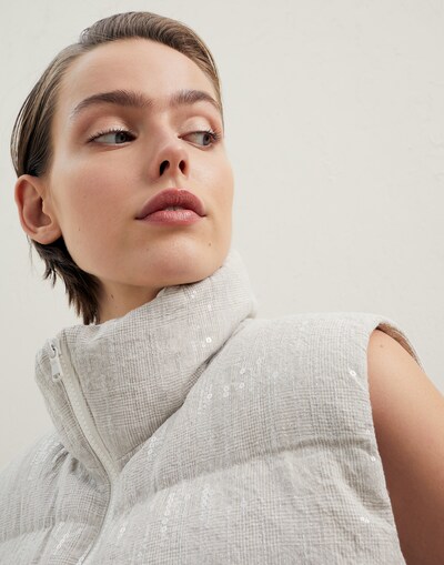 Down Vest - Detail view