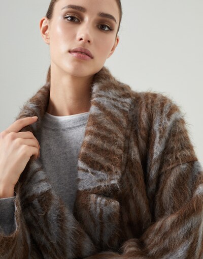 Knit Outerwear - Detail view
