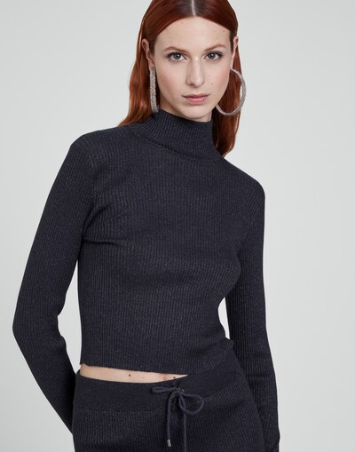 Turtleneck - Editorial view