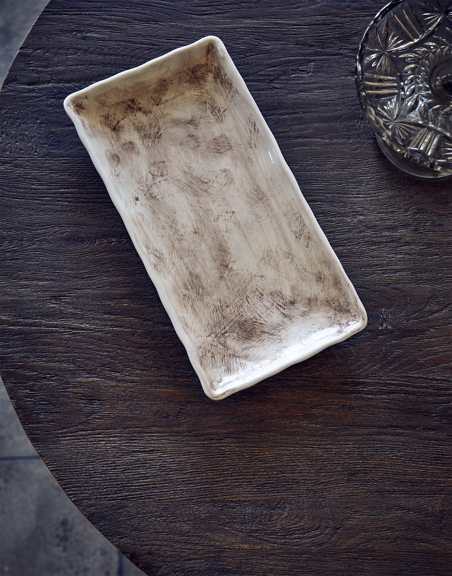 Dinnerware - Editorial view
