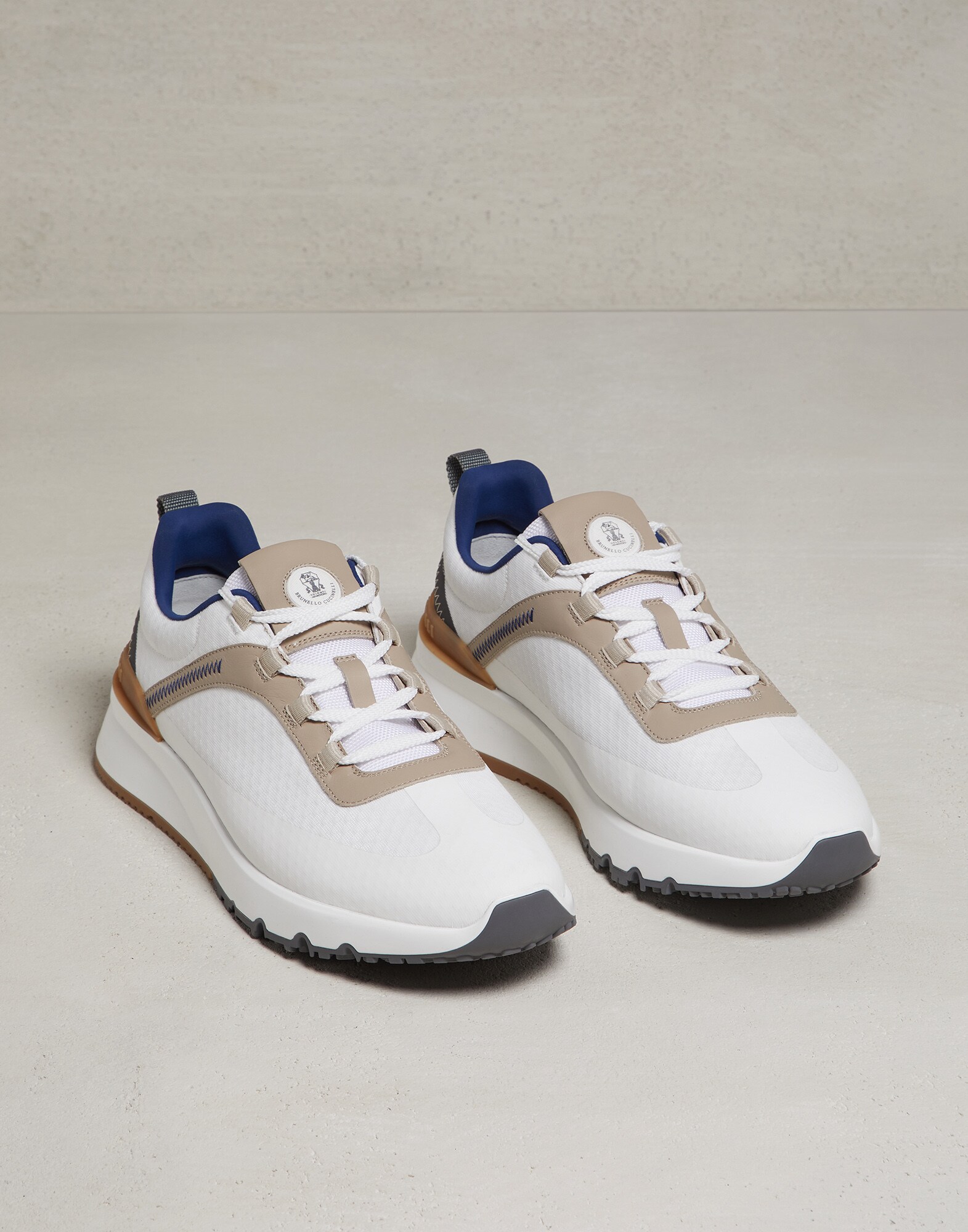 Runners - Front view