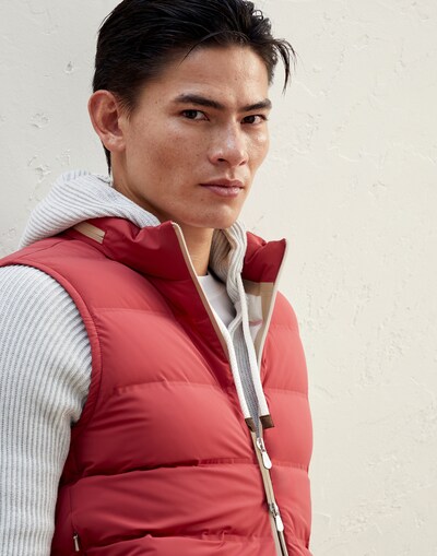 Down Vest - Detail view